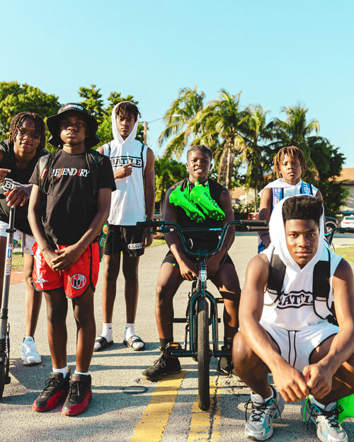 Sleeveless Light Actio...