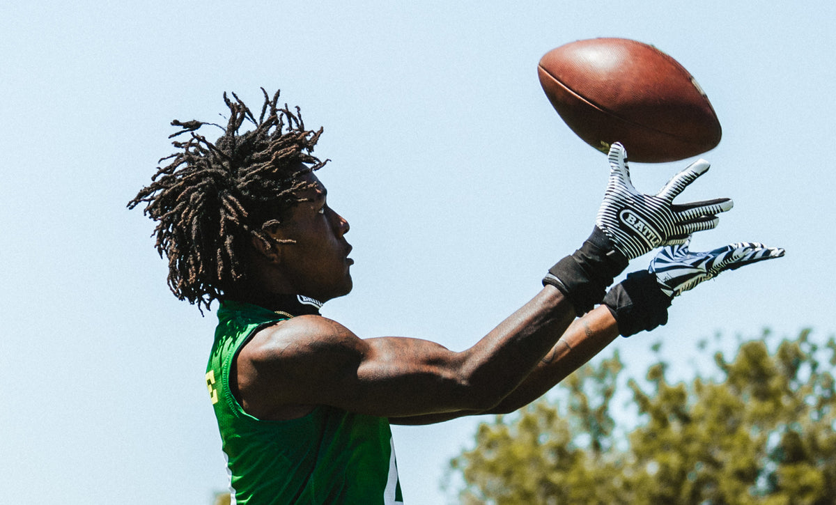 Kaleidoscope Doom 1.0 Receiver Football Gloves