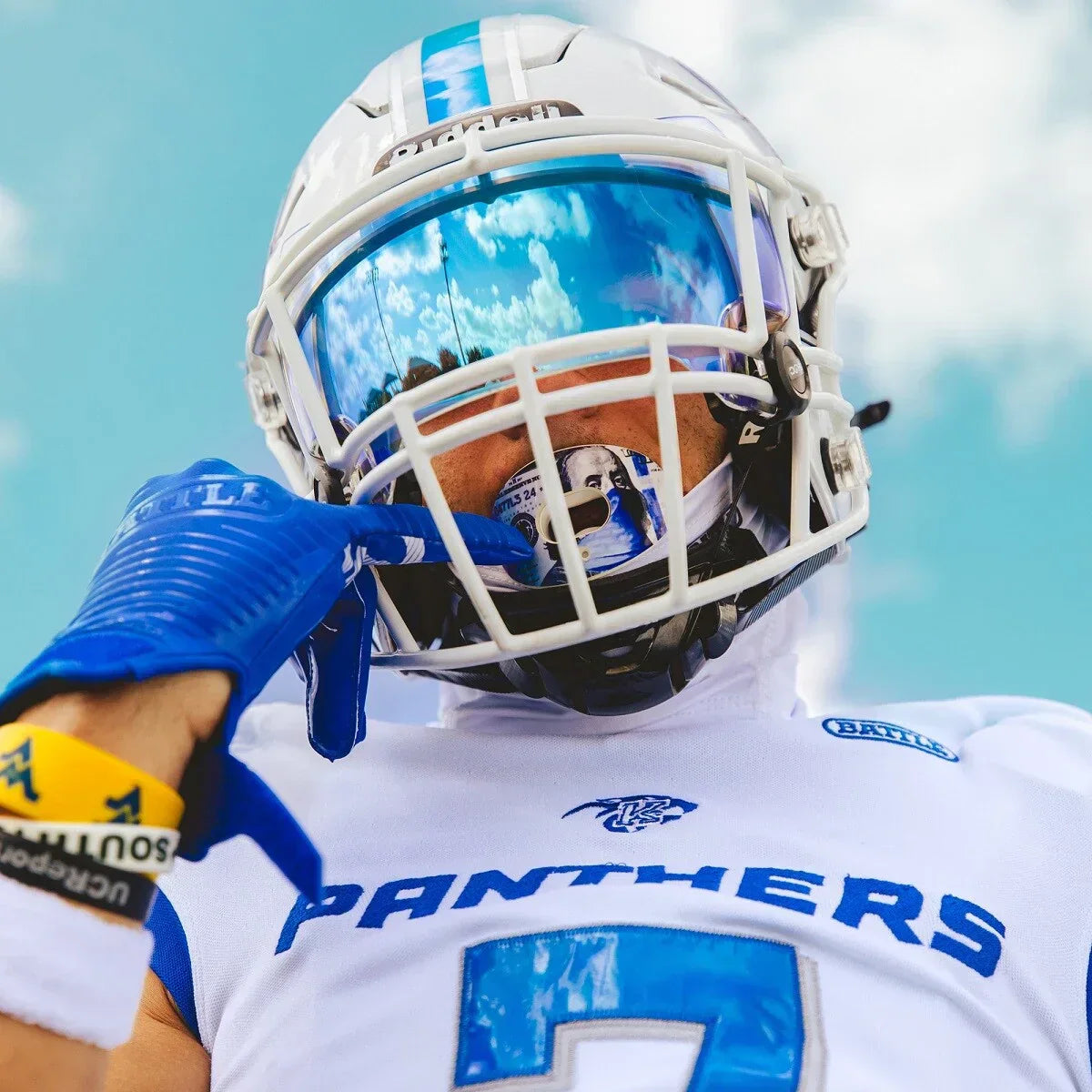 8 Types of Football Mouthguards