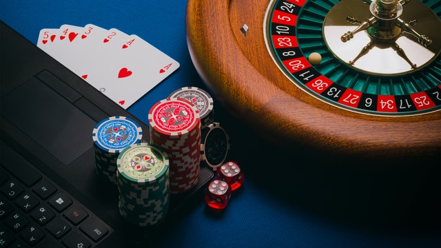 Top 5 Reasons to Choose Online Casino